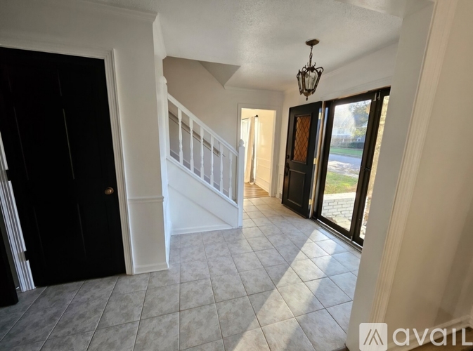 2750 Tangbourne Drive 4 Beds Single Family Home for Rent - Photo gallery 4