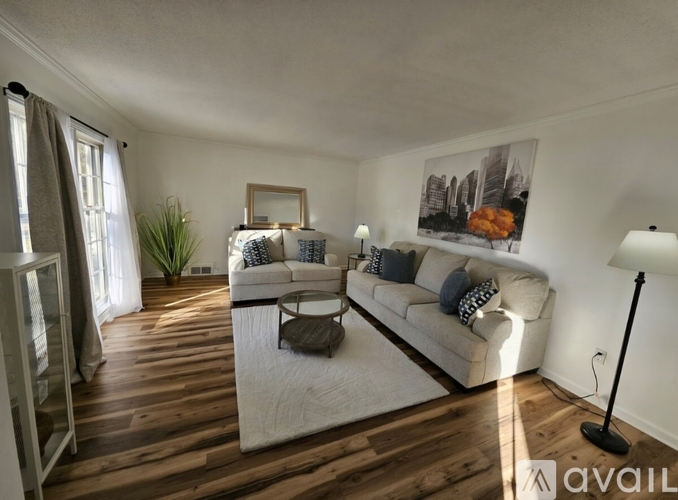 2750 Tangbourne Drive 4 Beds Single Family Home for Rent - Photo gallery 5