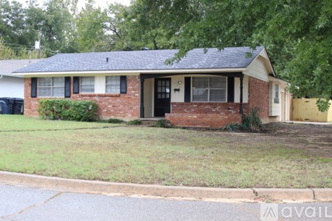 700 Woodland Way 3 Beds Apartment for Rent
