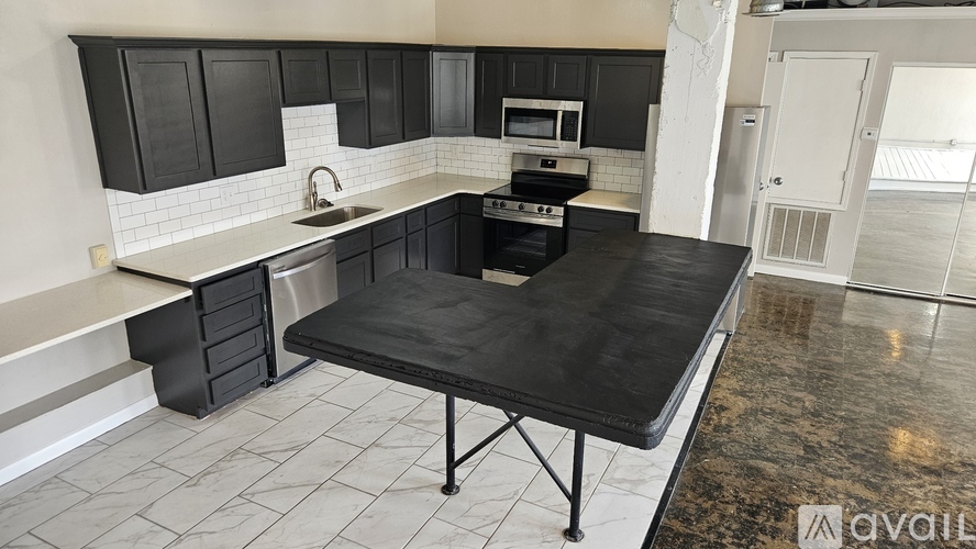 710 Crockett Street 1 Apartment for Rent - Photo gallery 5