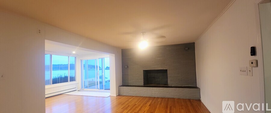 189 Shore Dr 2 Beds Apartment for Rent - Photo gallery 5