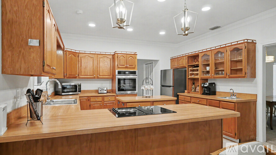 4525 NW 80th Terrace 3 Beds Single Family Home for Rent - Photo gallery 1