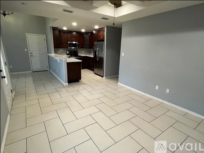 2893 Madrid Avenue 3 Beds Single Family Home for Rent - Photo gallery 5