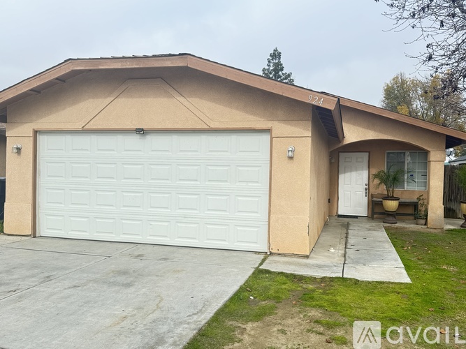 924 Kyner Ave 3 Beds Single Family Home for Rent - Photo gallery 3