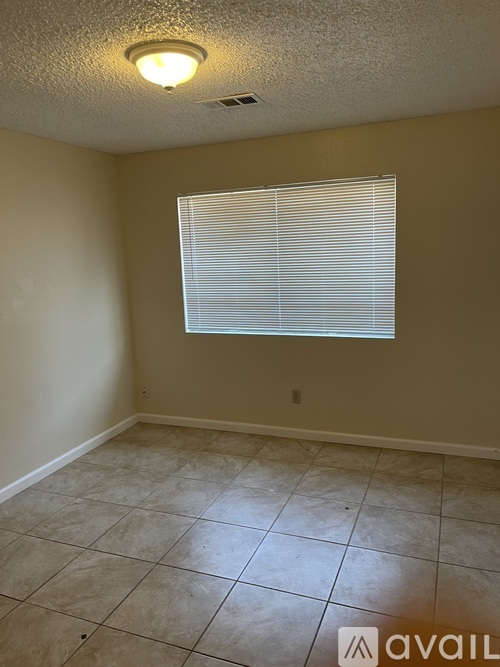 924 Kyner Ave 3 Beds Single Family Home for Rent - Photo gallery 4