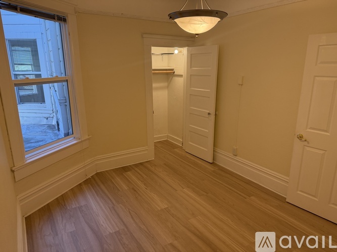 285 30th Street 2 Beds Apartment for Rent - Photo gallery 4