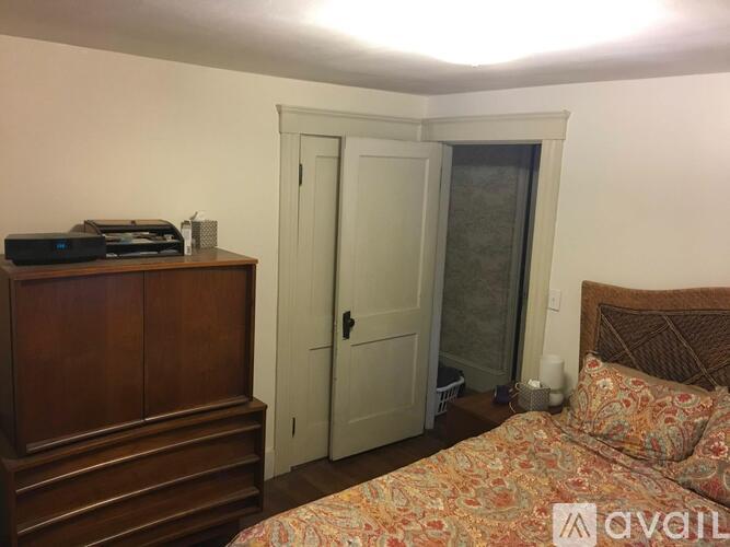 1493 Main St 3 Beds Single Family Home for Rent - Photo gallery 3