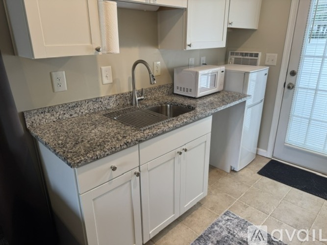 803 Culpeper Street Studio Apartment for Rent - Photo gallery 4