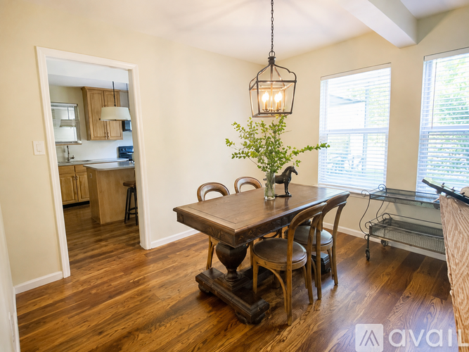 2524 Yorkdale Drive 3 Beds Single Family Home for Rent - Photo gallery 4
