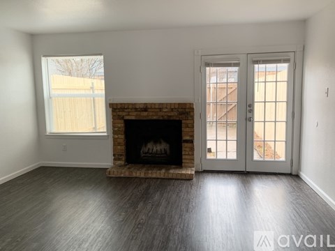 4002 Esters Rd 2 Beds Apartment for Rent