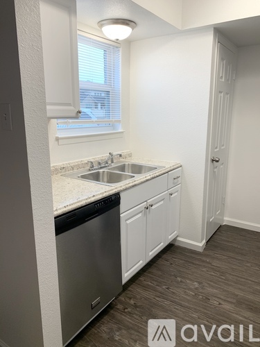 4002 Esters Rd 2 Beds Townhouse for Rent - Photo gallery 3