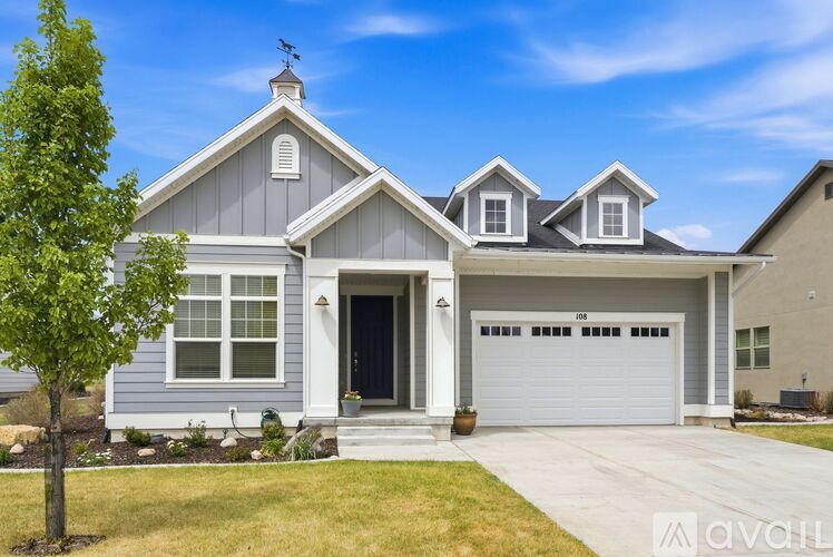 108 West Monte Rosa Lane 4 Beds Single Family Home for Rent - Photo gallery 2