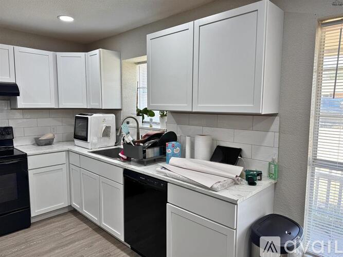 1112 Lisa Ln 3 Beds Single Family Home for Rent - Photo gallery 4