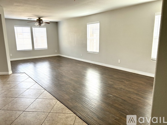 24 Alberon Gardens Way 4 Beds Single Family Home for Rent - Photo gallery 3