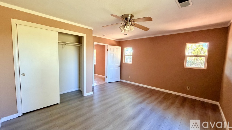 370 Las Flores Dr 3 Beds Single Family Home for Rent - Photo gallery 4