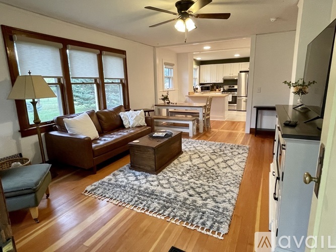 209 Bozeman St 3 Beds Single Family Home for Rent - Photo gallery 3