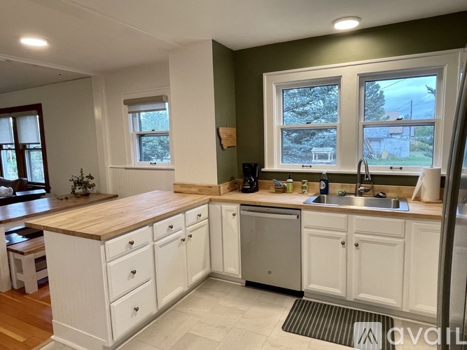 209 Bozeman St 3 Beds Single Family Home for Rent - Photo gallery 4