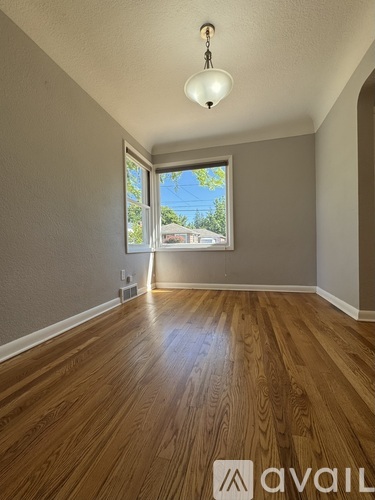 5401 Southeast Tolman Street 2 Beds Single Family Home for Rent - Photo gallery 5
