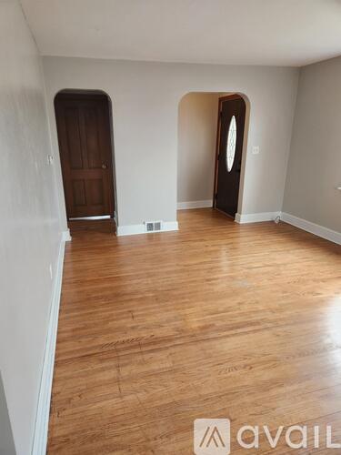 715 West College Avenue 3 Beds Single Family Home for Rent - Photo gallery 2