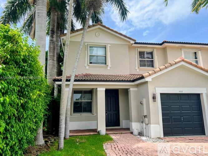 4163 Northeast 11th Street 3 Beds Single Family Home for Rent - Photo gallery 2