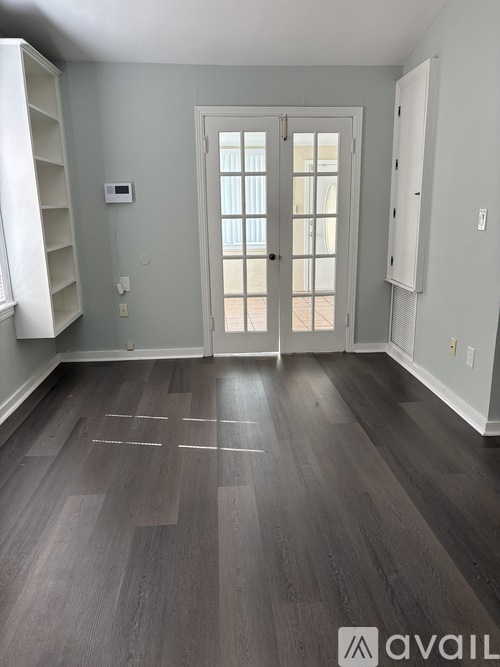 719 NE 4th St 2 Beds Single Family Home for Rent - Photo gallery 5