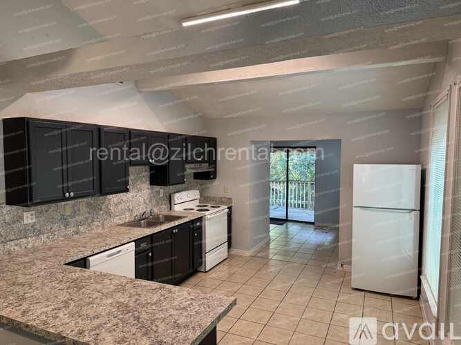 25594 W Spruce St 3 Beds Single Family Home for Rent - Photo gallery 4