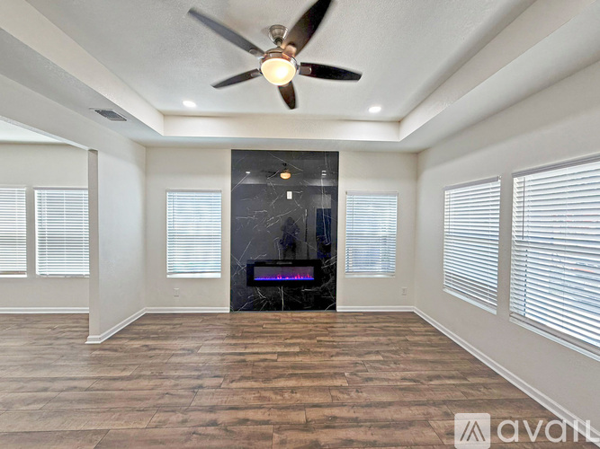 338 SW 42nd St 3 Beds Single Family Home for Rent - Photo gallery 5