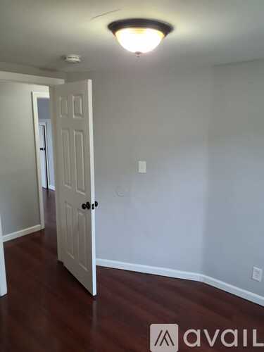 46 Parkhurst St 1 Apartment for Rent - Photo gallery 2