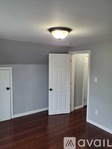46 Parkhurst St 1 Apartment for Rent - Photo gallery 4