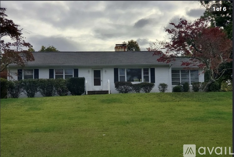 95 West Monroe Avenue 3 Beds Single Family Home for Rent - Photo gallery 1