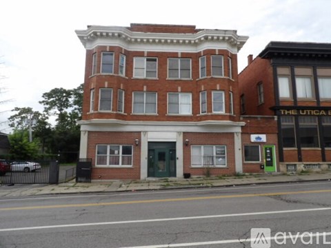 15 E Utica St 2 Beds Apartment for Rent