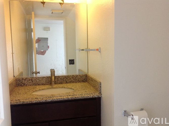 3190 Oakridge Dr 3 Beds Single Family Home for Rent - Photo gallery 2