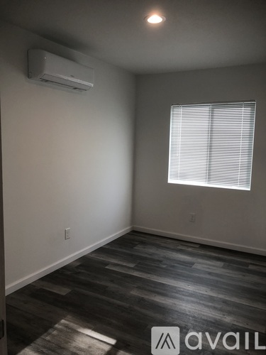 2034 West Mill Street 2 Beds Single Family Home for Rent - Photo gallery 4