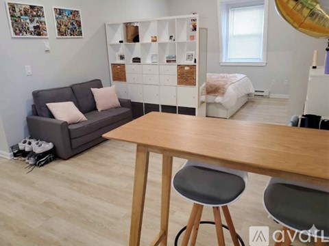 9 Pulaski Street Studio Apartment for Rent