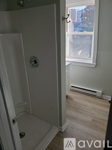 9 Pulaski Street Studio Apartment for Rent - Photo gallery 5