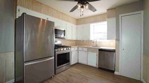 112 Cherokee St 3 Beds Apartment for Rent