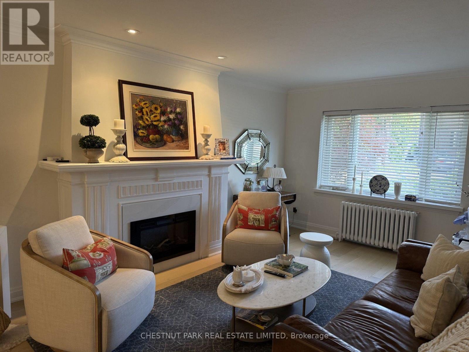 2 bedroom apartment - MAIN - 99 CHATSWORTH DRIVE Main, Toronto (Lawrence Park South) 3