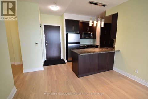 1667 - 23 COX BOULEVARD 3 Beds Apartment for Rent