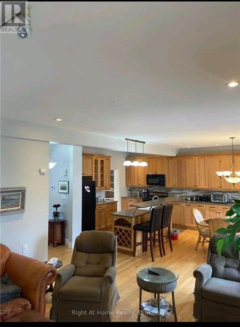 MAIN - 40 PROSPECT STREET 4 Beds Apartment for Rent