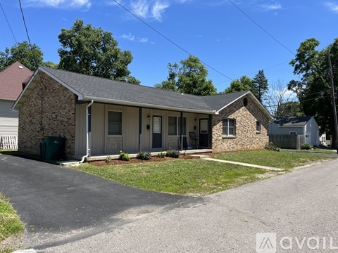 84 E Franklin 2 Beds Apartment for Rent