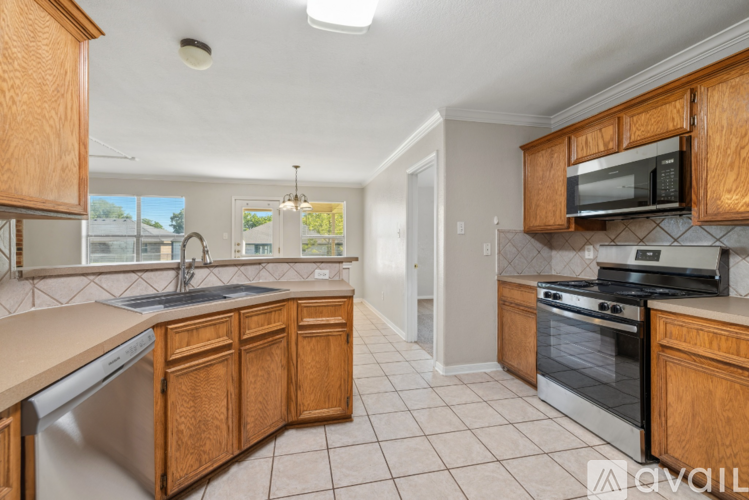 120 Cedar Ridge Dr 4 Beds Single Family Home for Rent - Photo gallery 5