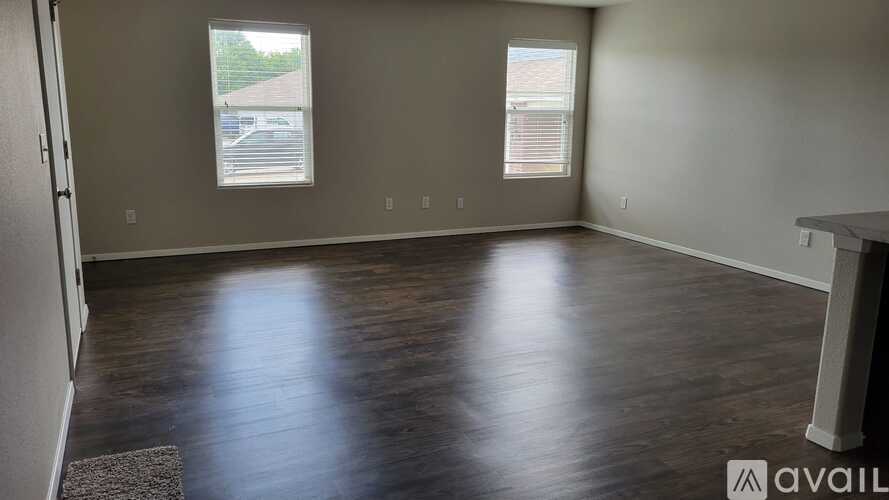 241 E Anabranch Court 3 Beds Townhouse for Rent - Photo gallery 3
