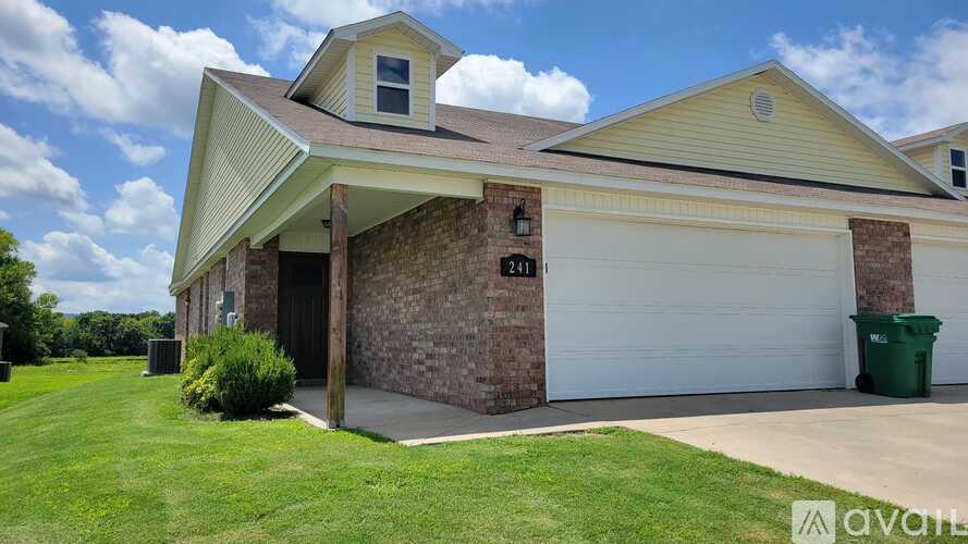 241 E Anabranch Court 3 Beds Townhouse for Rent - Photo gallery 5