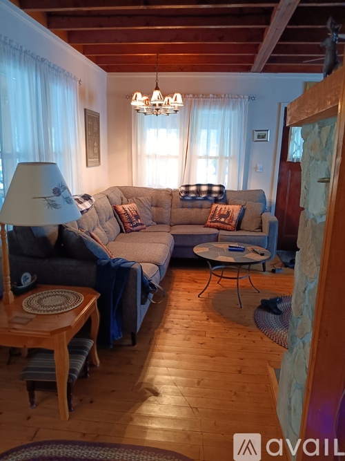 102 Lincoln Avenue 4 Beds Single Family Home for Rent - Photo gallery 2