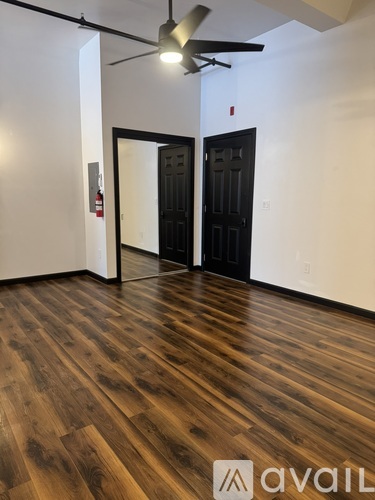 24 Beacon St 1 Apartment for Rent - Photo gallery 5