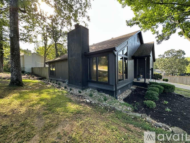 901 Parkway Place Drive 3 Beds Single Family Home for Rent - Photo gallery 2