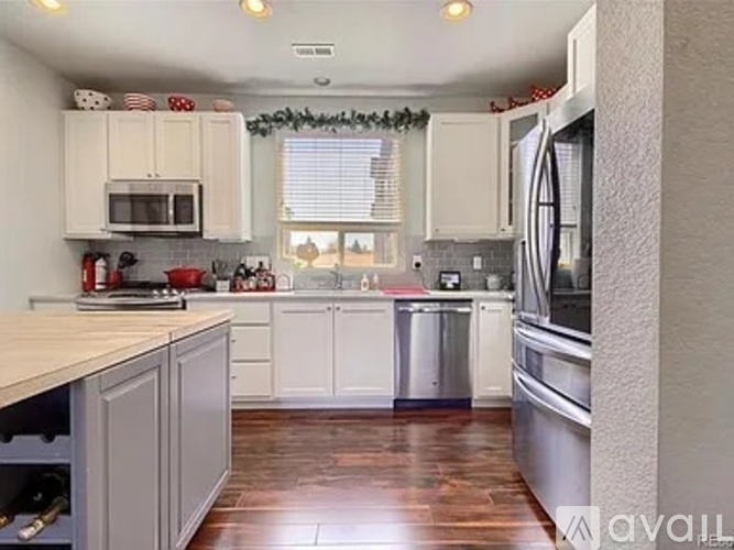 5630 West 38th Avenue 2 Beds Townhouse for Rent - Photo gallery 2
