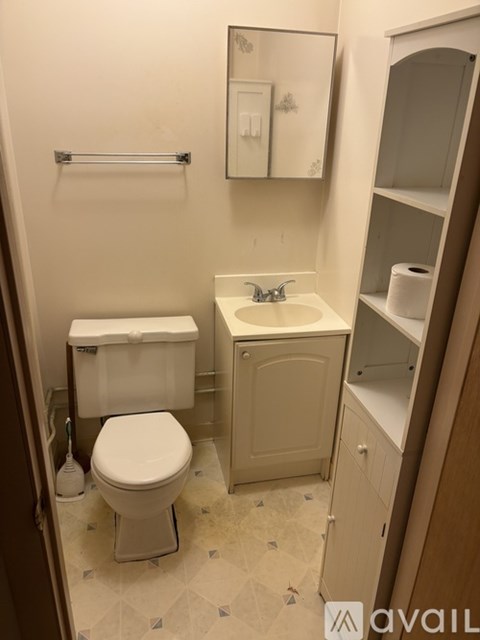 206 North Barbara Street 2 Beds Apartment for Rent
