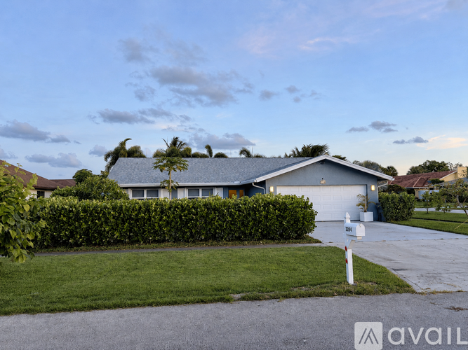 2294 Palmetto Road 3 Beds Single Family Home for Rent - Photo gallery 1