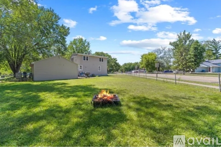 14 Pointcross Drive 3 Beds Single Family Home for Rent - Photo gallery 1